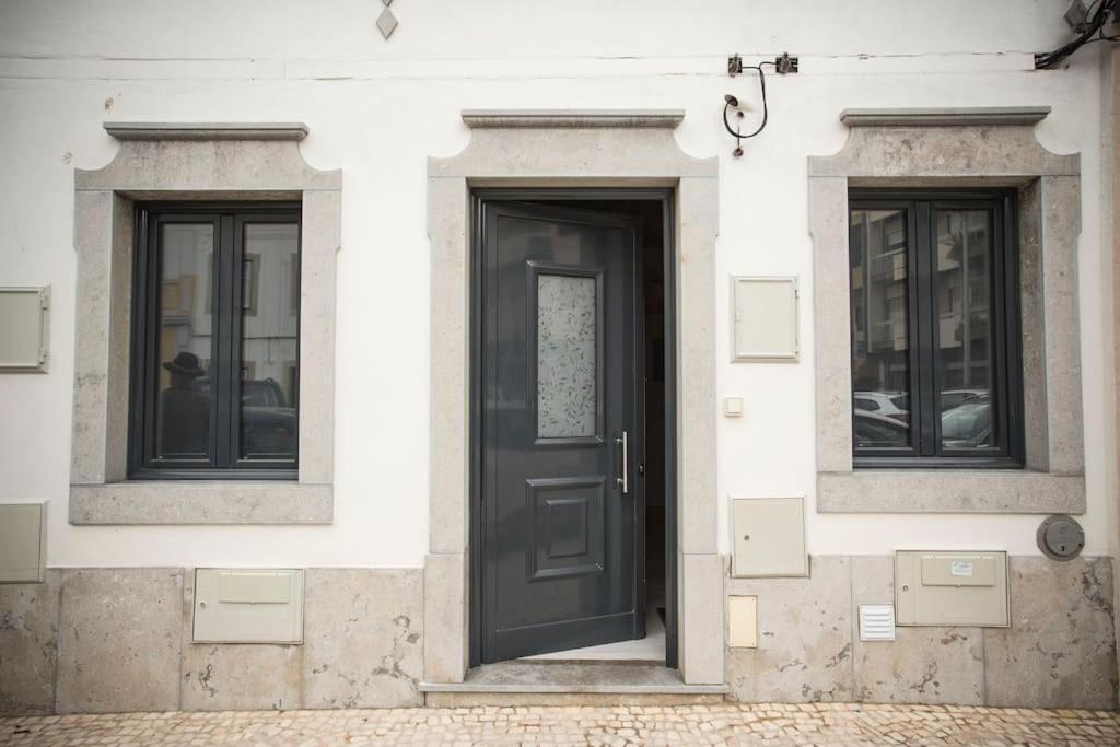 Вілла Typical House Faro Downtown Private Entrance Екстер'єр фото